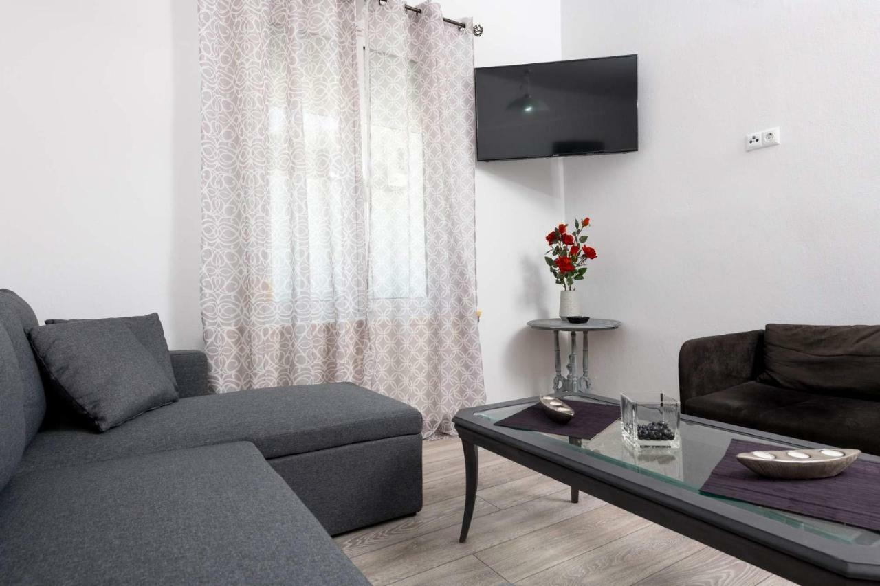 Anastasia's Apartment Limenas  Bagian luar foto