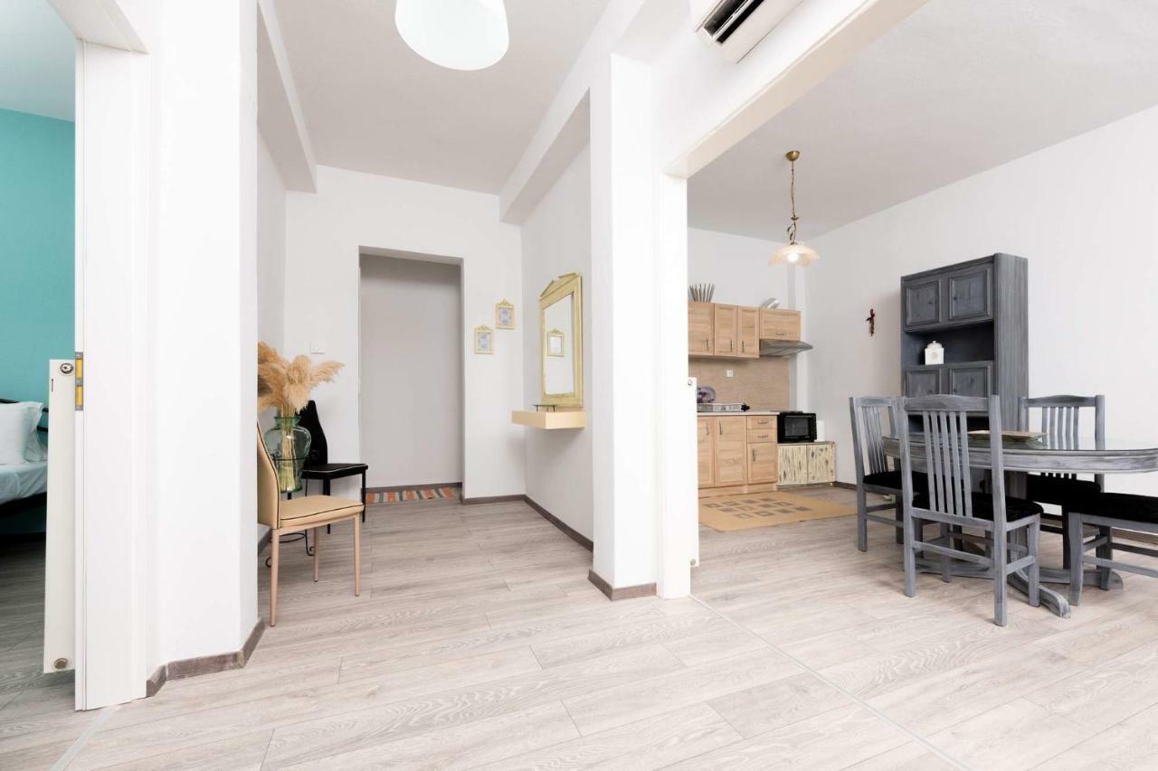Anastasia's Apartment Limenas  Bagian luar foto